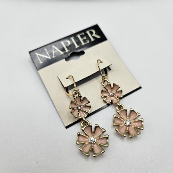 NEW VINTAGE Napier Pink Articulated Flower Gold Tone Necklace & Earrings Set - Picture 6 of 7